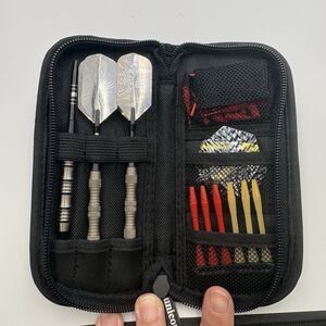 Unicorn Dart Set (3) Darts, flights, storage set